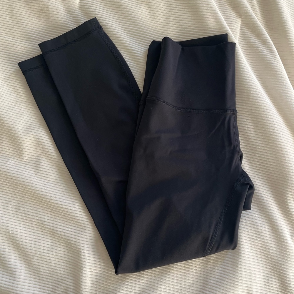 Lululemon Black Wunder Under Leggings